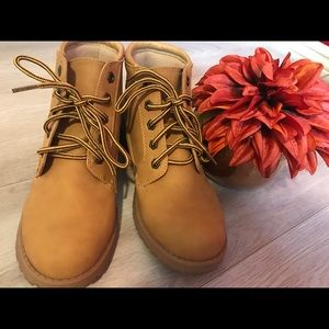 Women’s boots